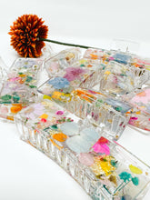 Load image into Gallery viewer, Wildflower clear claw clip collection