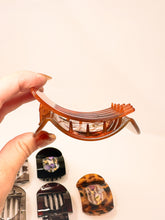 Load image into Gallery viewer, Pressed flower flat hair clips!