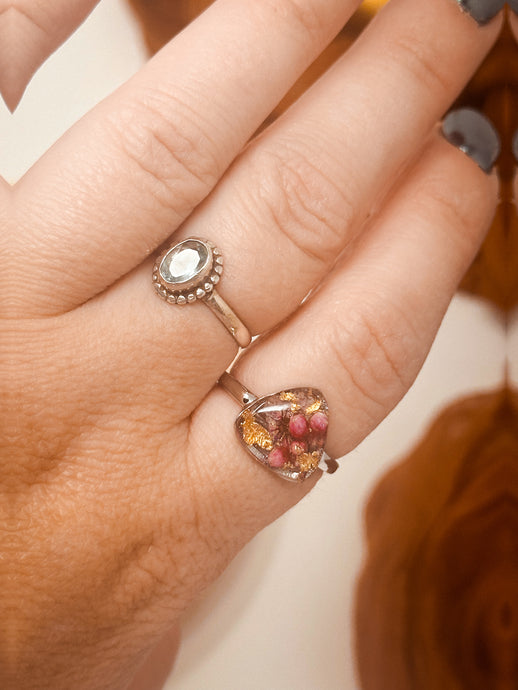 925 Sterling Silver Adjustable Ring-purple and berry flowers cast inside resin.
