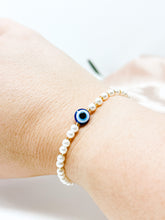 Load image into Gallery viewer, Gold and Pearl Beaded Evil Eye Bracelet