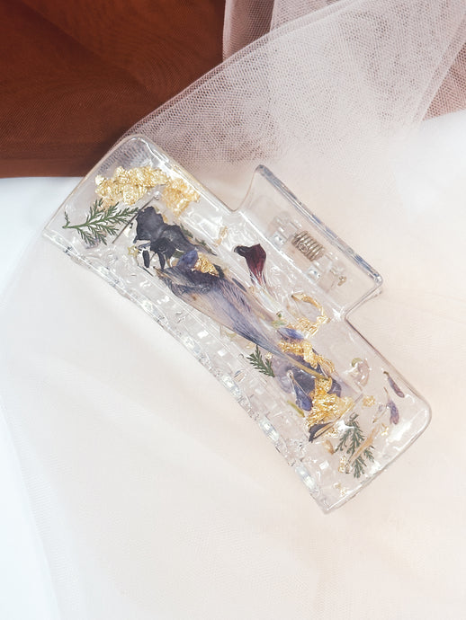 Crystal Clear Claw Clip Infused with Real Flowers in Resin.