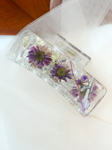 Crystal Clear Purple Daisy Claw Clip Infused with Real Flowers in Resin.