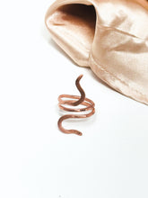 Load image into Gallery viewer, Snake Ring- Copper Ring