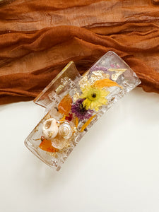 Beachy Shells- Clear Claw Clips Infused with Real Pressed Flowers Cast in Resin. MADE TO ORDER: Choose Your Own Flowers. (Copy)