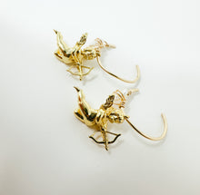 Load image into Gallery viewer, Gold Filled Hammered Pearl wrapped hoops with cherub charms