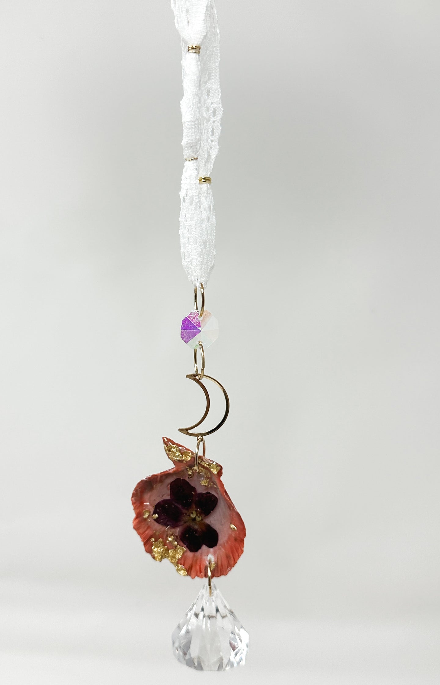 Real flowers and shell, white lace Sun Catcher Accessory