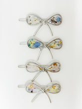 Load image into Gallery viewer, Small bow barrettes