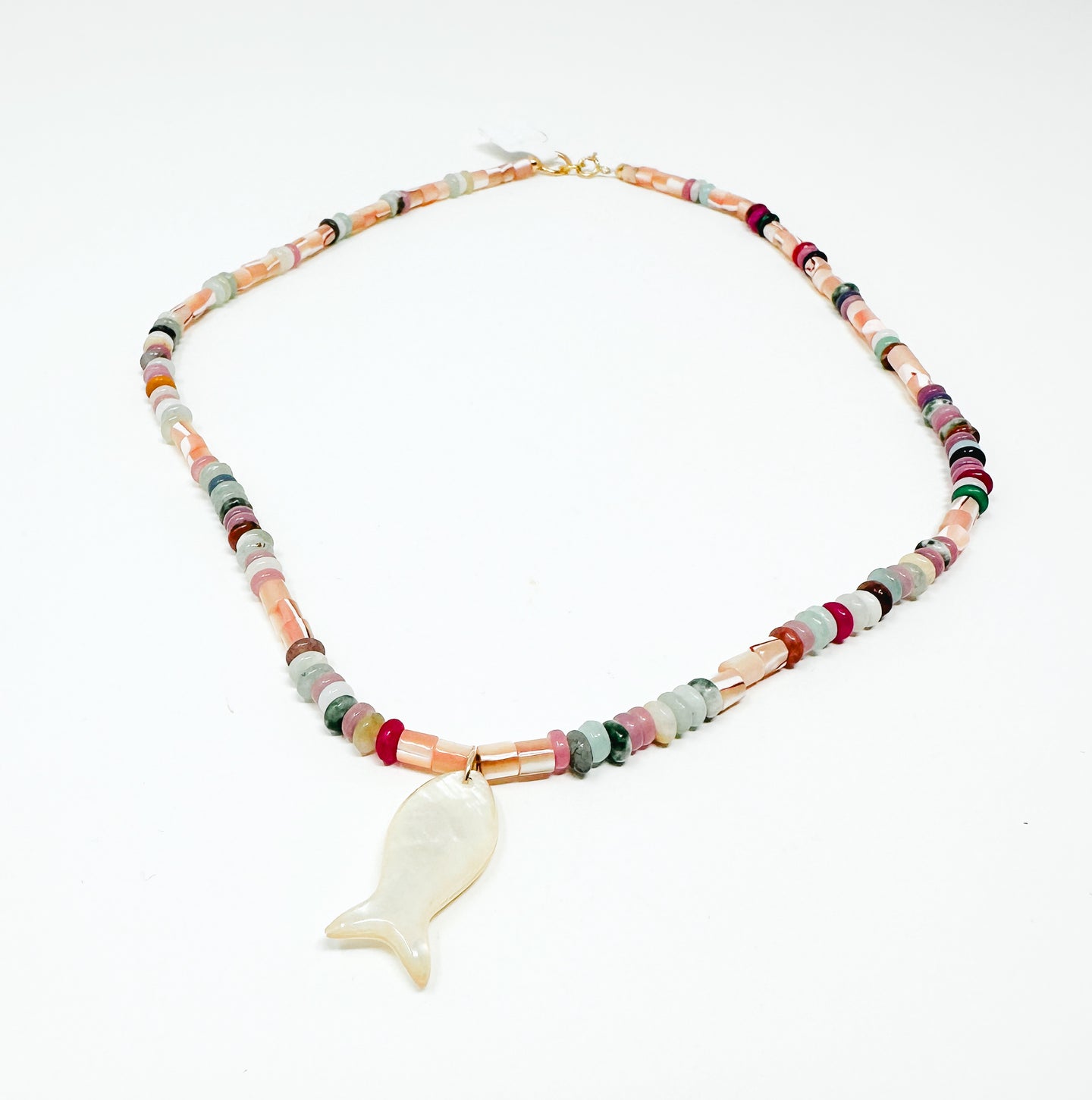 Shells and pearls fish necklace