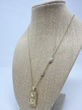 Load image into Gallery viewer, Gold filled necklace with rose quartz stones