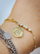 Load image into Gallery viewer, Dainty heart gold filled chain bracelet with pearls and sun charm