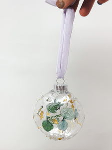 Pressed flower resin ball ornament