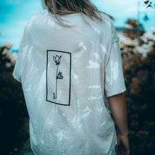 Load image into Gallery viewer, Woman Floral Pink Tee
