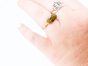 Green stone Gold Wire Ring