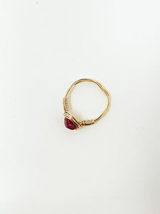 Strawberry Quartz Stone Gold Wire Ring