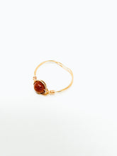 Load image into Gallery viewer, Duzy Stone Gold Wire Ring