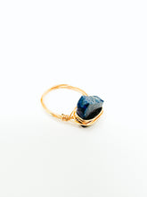 Load image into Gallery viewer, Sodalite Chip Gold Wire Ring