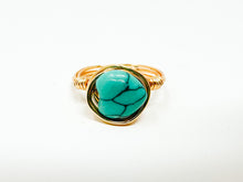 Load image into Gallery viewer, Turquoise Heart Stone Gold Wire Ring
