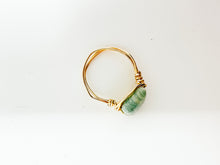 Load image into Gallery viewer, Green ocean square Gold Wire Ring