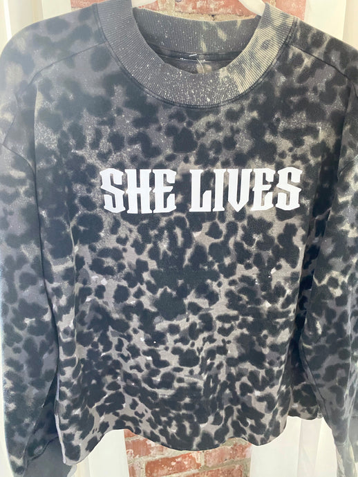 She Lives Animal Print (M)